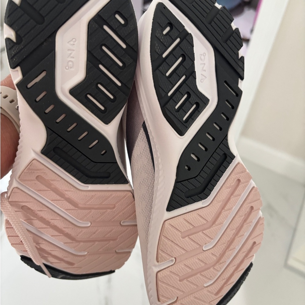 Brooks Women's Athletic Shoes -blue, and Pink - Picture 4 of 6